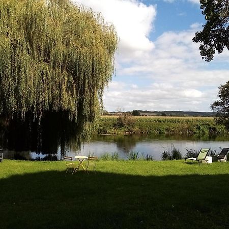 Havre De Paix Au Bords De L'Eure - Divers Hebergements Bed and Breakfast Garennes-sur-Eure Eksteriør billede