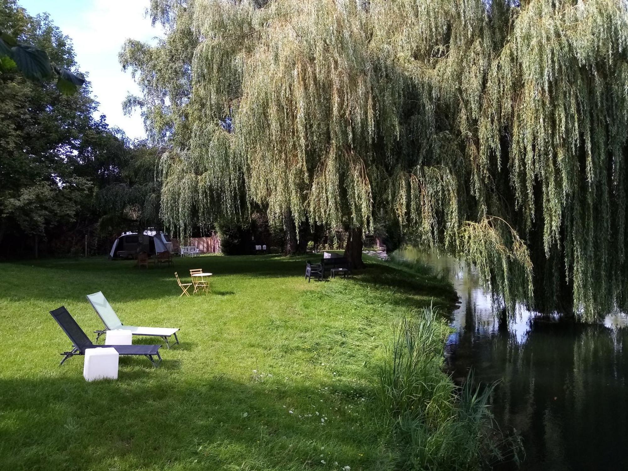 Havre De Paix Au Bords De L'Eure - Divers Hebergements Garennes-sur-Eure Eksteriør billede