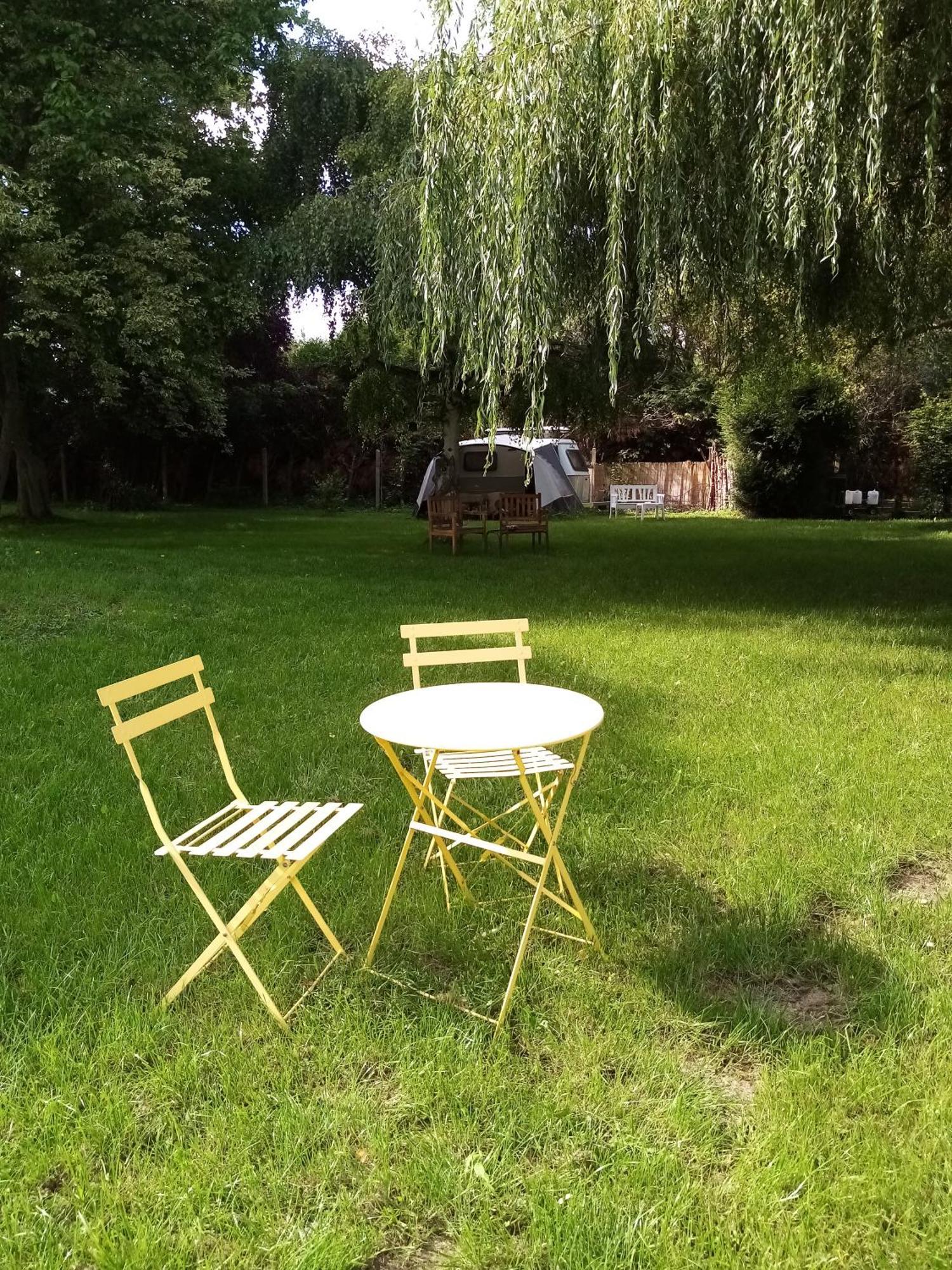 Havre De Paix Au Bords De L'Eure - Divers Hebergements Bed and Breakfast Garennes-sur-Eure Eksteriør billede